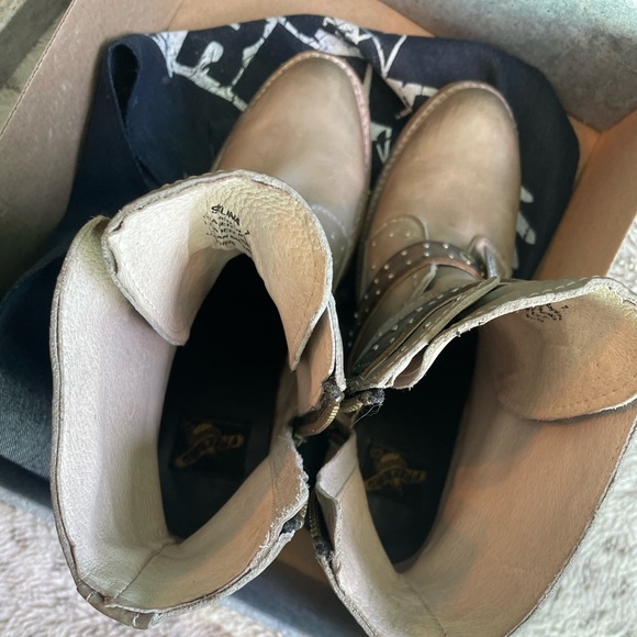 Freebird women’s boots, size 7. Worn only once, so very “like new.” - Picture 4 of 6